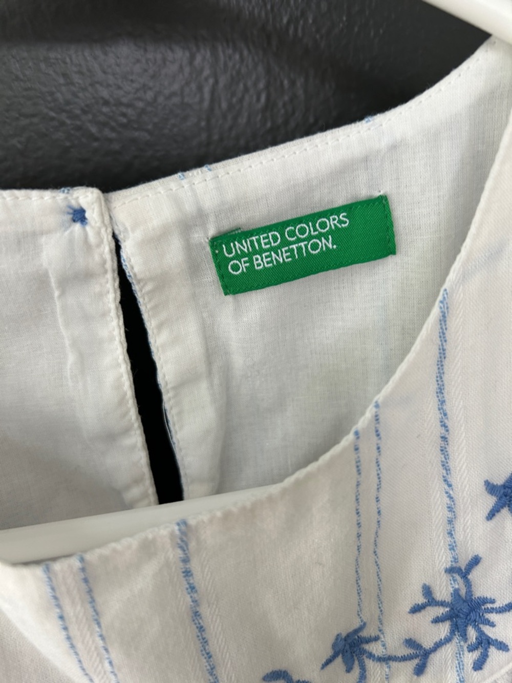 United Colors Of Benetton White Top with Blue Embroidery. Size 3-4T - Picture 6 of 6